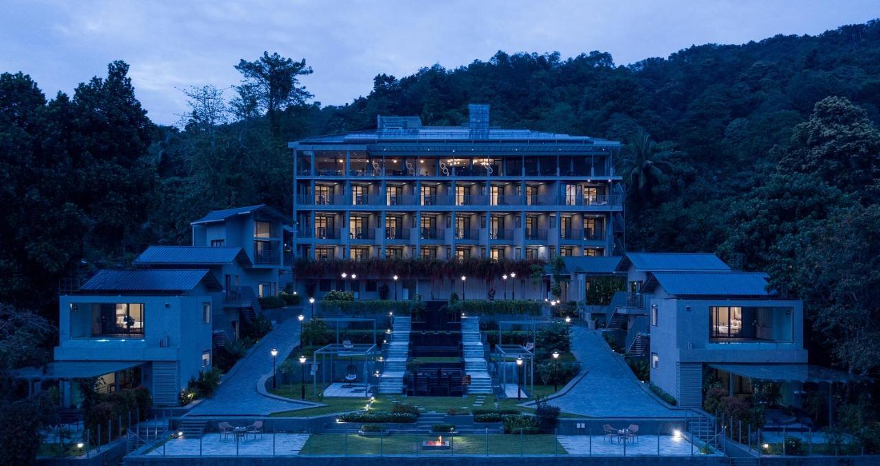 Niraamaya Retreats Samroha Athirappilly Buitenkant foto