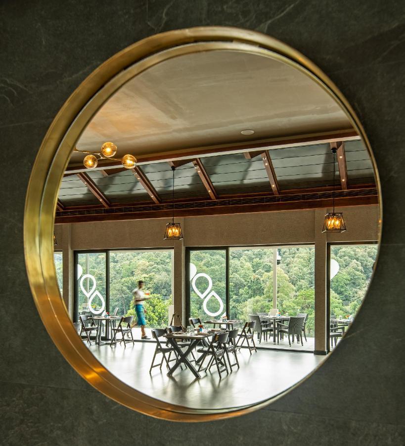 Niraamaya Retreats Samroha Athirappilly Buitenkant foto